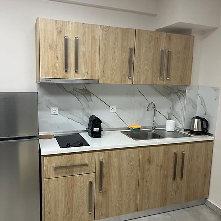 萨尔蒂 F&M House Semi Basement酒店 外观 照片