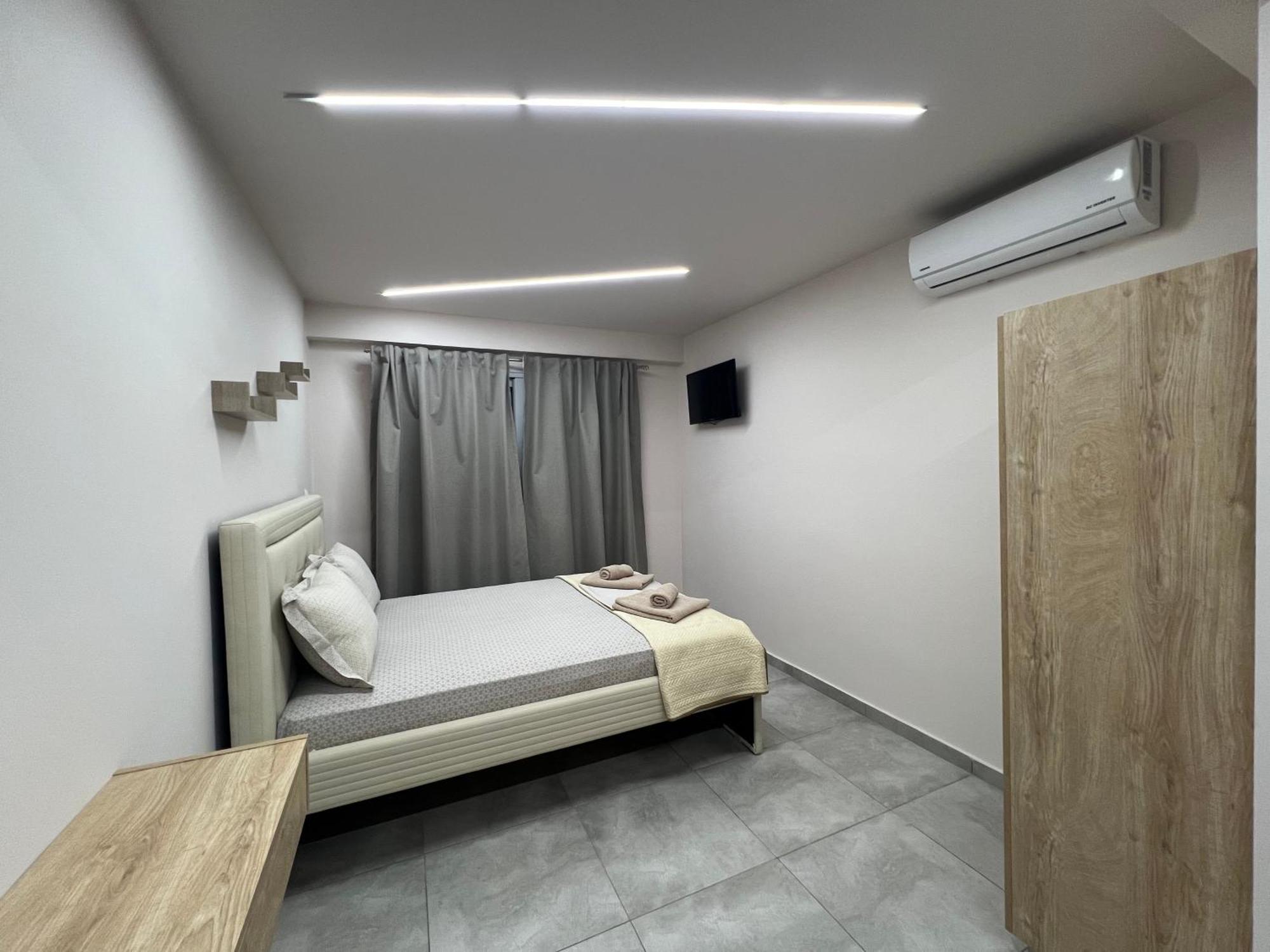 萨尔蒂 F&M House Semi Basement酒店 外观 照片