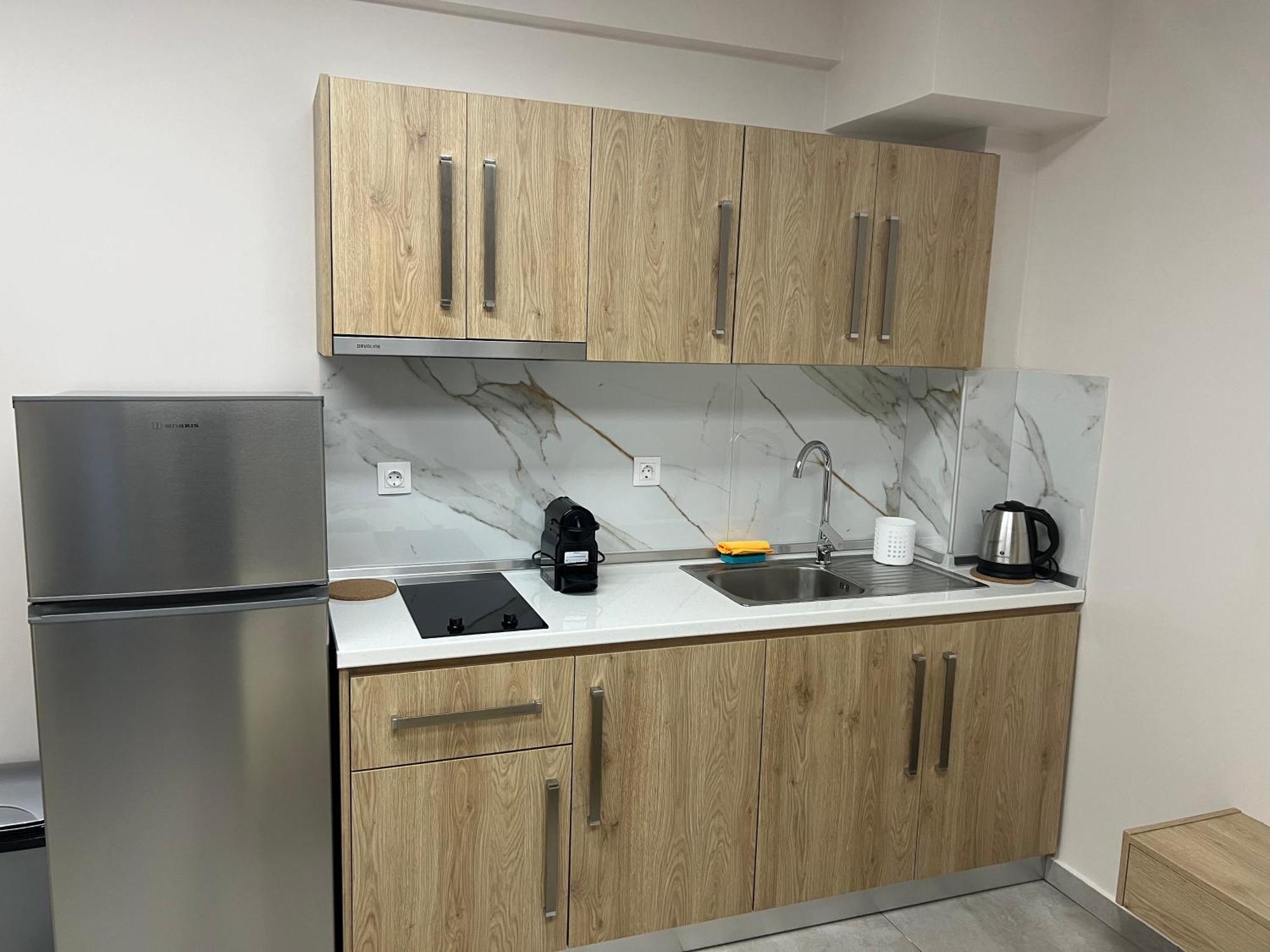 萨尔蒂 F&M House Semi Basement酒店 外观 照片